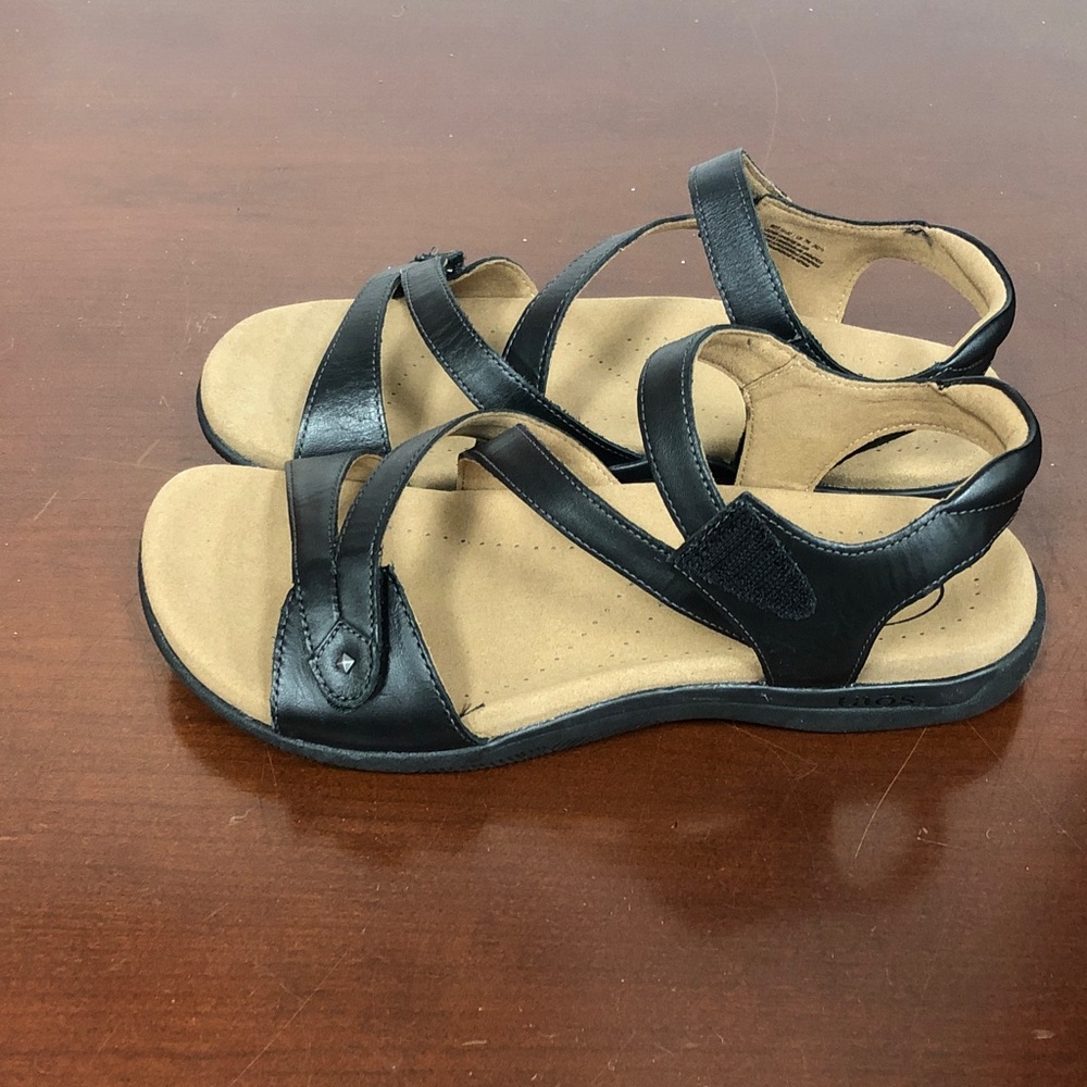 Taos Footwear Black Leather Comfort Sandals
